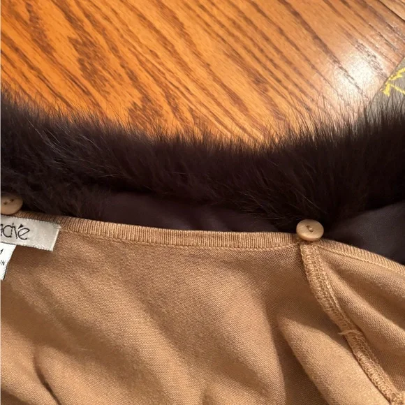 Cache Leopard Print Top with Faux Fur Collar - Picture 9 of 10